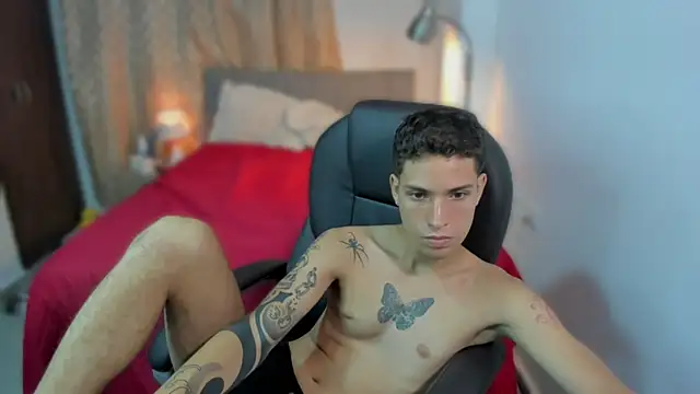 Snapshot of domi_master chatting on 11.05.25 domi master online show from 11.05.25