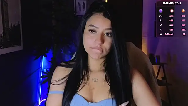 Snapshot of i_sabella_25 chatting on 04.02.26 i sabella 25 online show from 04.02.26