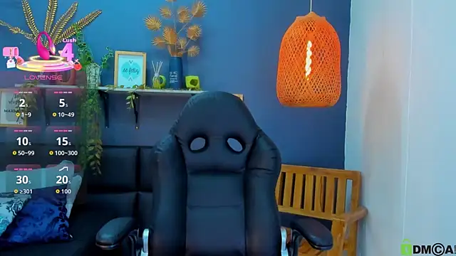 Snapshot of yessila_parker chatting on 02.07.26 yessila parker online show from 02.07.26