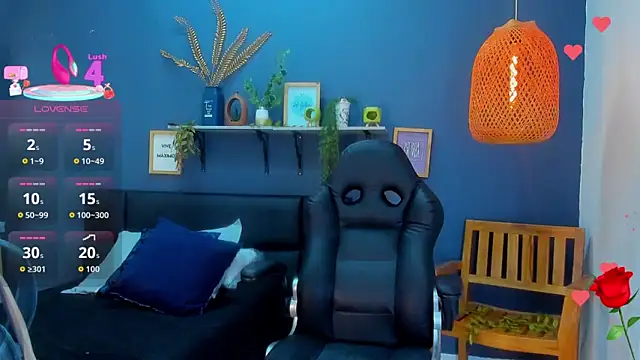 Snapshot of yessila_parker chatting on 02.21.26 yessila parker online show from 02.21.26