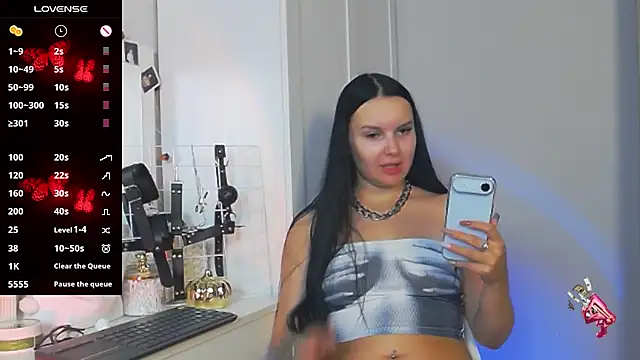 Miss Vic online show from 10.27.25