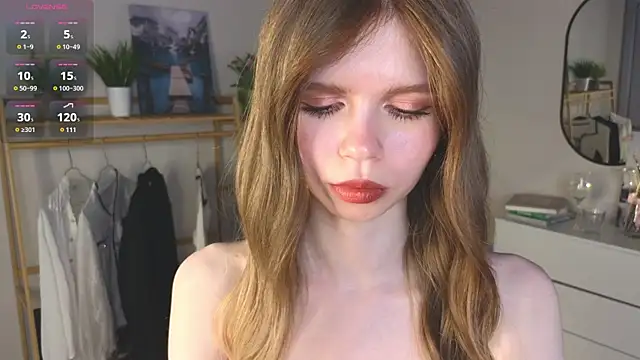 Snapshot of AmityDilley chatting on 03.08.25 AmityDilley online show from 03.08.25