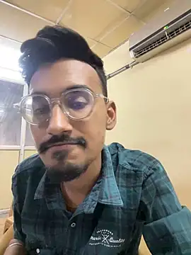 hypersexdriveboi online show from 03.11.25