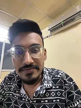 hypersexdriveboi online show from 03.18.25