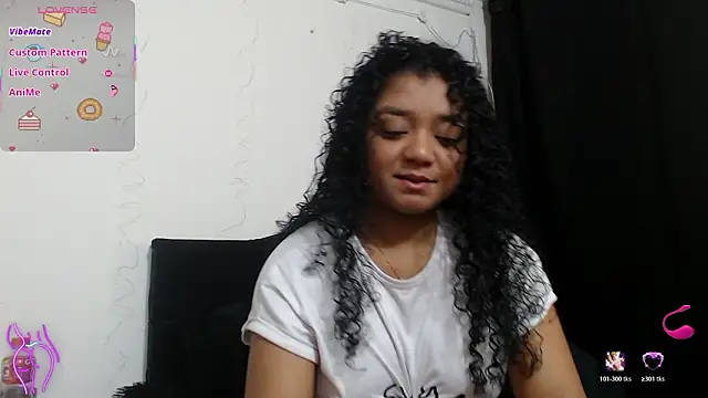 Snapshot of victtoria_cane63 chatting on 01.31.26 victtoria cane63 online show from 01.31.26