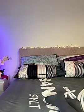 OCTAPUSSY2000 online show from 01.07.26