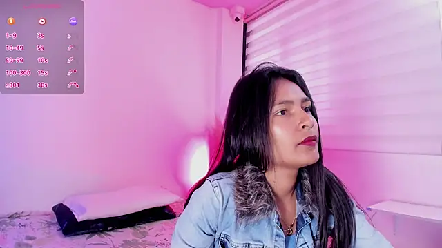 Snapshot of Fernanda_liie_ chatting on 05.11.26 Fernanda liie online show from 05.11.26