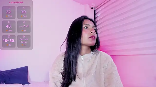 Snapshot of Fernanda_liie_ chatting on 06.16.26 Fernanda liie online show from 06.16.26
