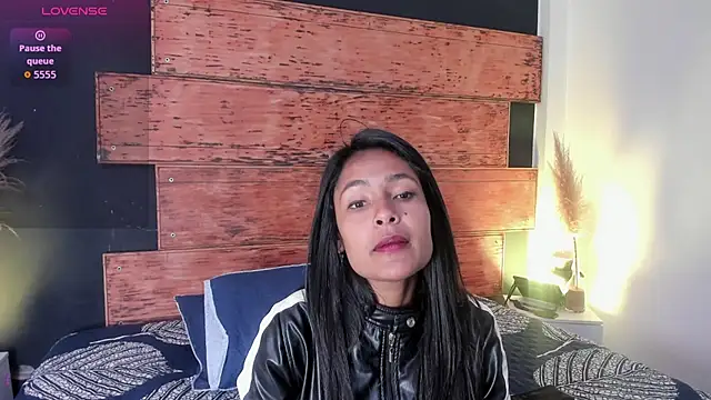 Snapshot of Fernanda_liie_ chatting on 06.22.26 Fernanda liie online show from 06.22.26