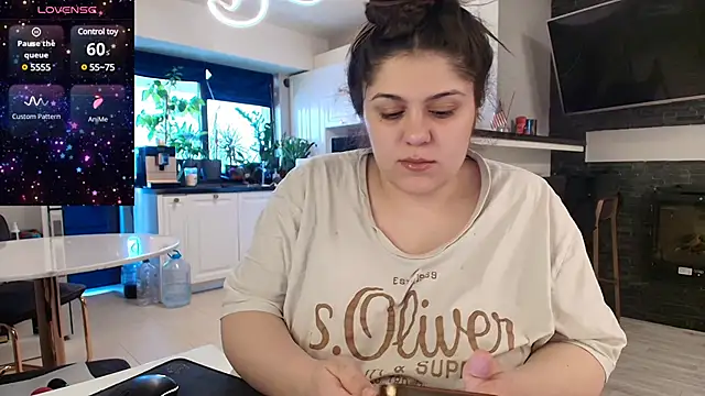 Layla- online show from 02.26.25