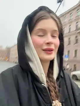 Snapshot of melicious_ chatting on 03.06.25 melicious online show from 03.06.25