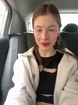 Snapshot of melicious_ chatting on 03.16.25 melicious online show from 03.16.25