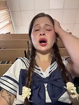 Snapshot of melicious_ chatting on 10.22.25 melicious online show from 10.22.25