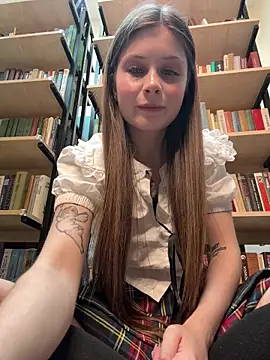 Snapshot of melicious_ chatting on 12.03.25 melicious online show from 12.03.25