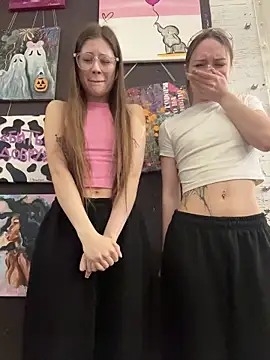 Snapshot of melicious_ chatting on 02.28.26 melicious online show from 02.28.26