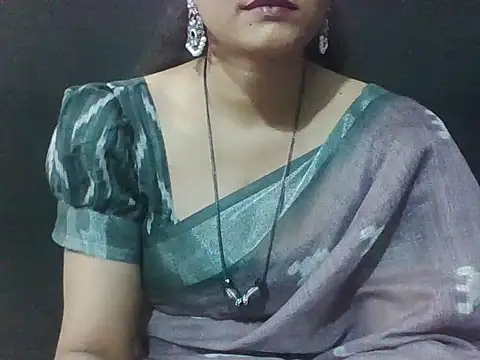 Snapshot of sugandha_bhabhi chatting on 03.19.26 sugandha bhabhi online show from 03.19.26