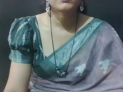 Snapshot of sugandha_bhabhi chatting on 04.01.26 sugandha bhabhi online show from 04.01.26