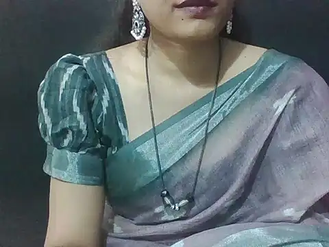 Snapshot of sugandha_bhabhi chatting on 04.09.26 sugandha bhabhi online show from 04.09.26