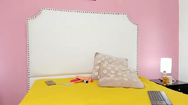 Emilly wilson  online show from 03.09.25