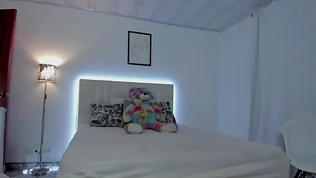 fernandaqueens online show from 03.20.25