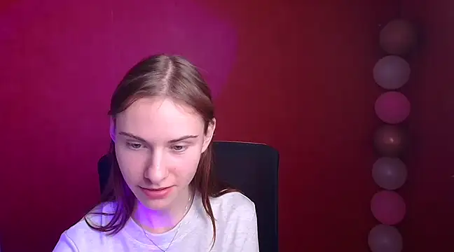 Fiona Night online show from 03.05.25