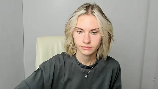 Fiona Night online show from 09.15.25