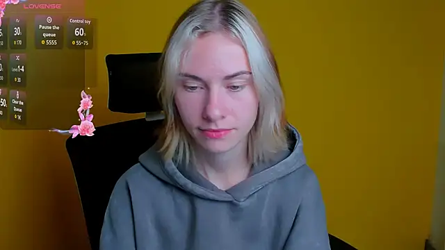 Fiona Night online show from 10.08.25