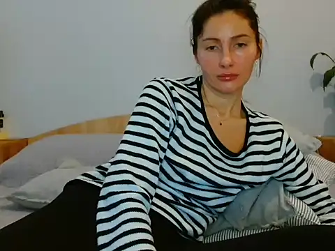Snapshot of Irina9793 chatting on 02.18.26 Irina9793 online show from 02.18.26