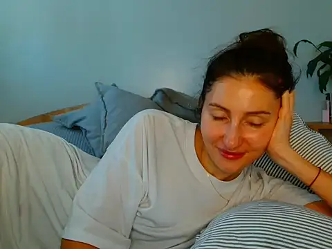 Snapshot of Irina9793 chatting on 03.10.26 Irina9793 online show from 03.10.26