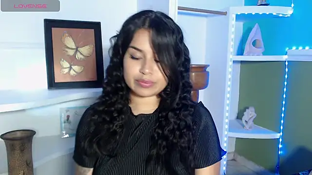 SamanthaSmiithh online show from 10.24.25