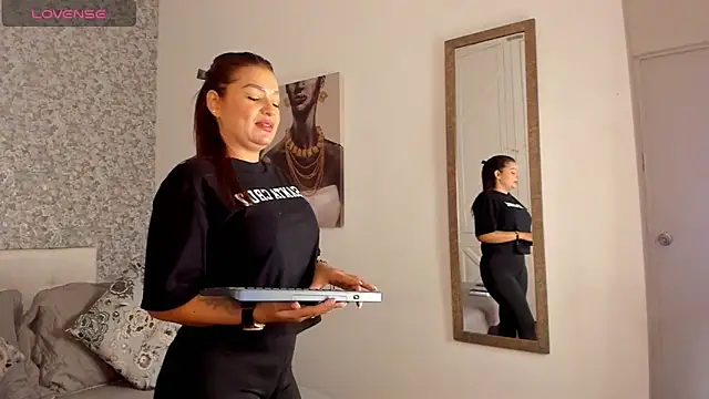 Brendalamar online show from 03.20.25