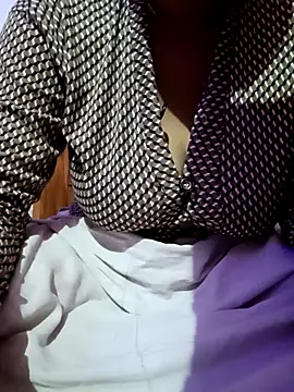 Snapshot of Beautiful_Puja chatting on 03.14.25 Beautiful Puja online show from 03.14.25