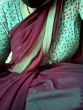 Snapshot of Beautiful_Puja chatting on 03.20.25 Beautiful Puja online show from 03.20.25