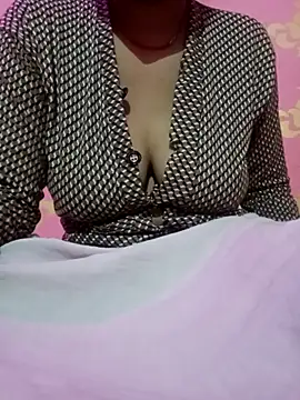 Snapshot of Beautiful_Puja chatting on 03.21.25 Beautiful Puja online show from 03.21.25