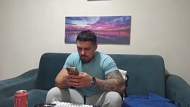 Tiberius hunk online show from 12.03.25