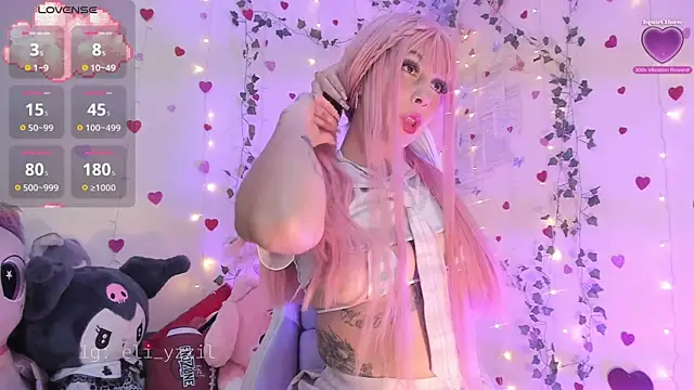 Snapshot of elizabeth_jiing chatting on 03.14.25 elizabeth jiing online show from 03.14.25