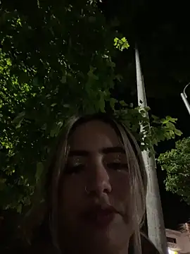 lunaxxx 69 online show from 10.18.25