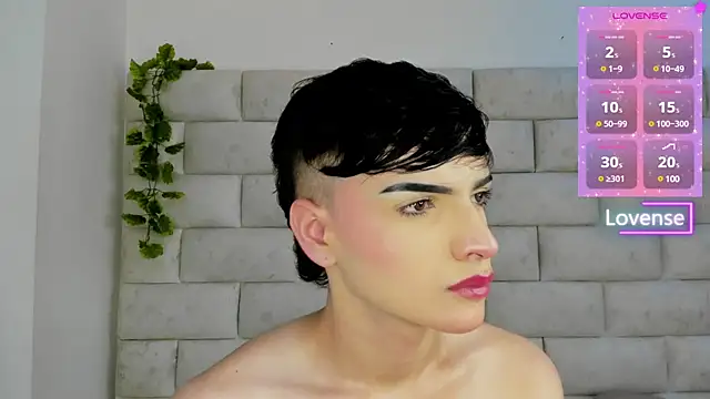 Snapshot of Dylan_Turnerr chatting on 03.11.25 Dylan Turnerr online show from 03.11.25