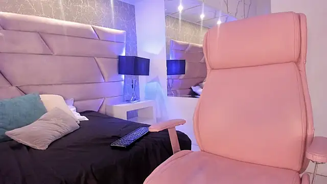 BeverlySteel online show from 03.12.25