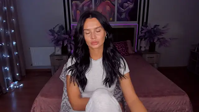 DanaSincere online show from 09.24.25