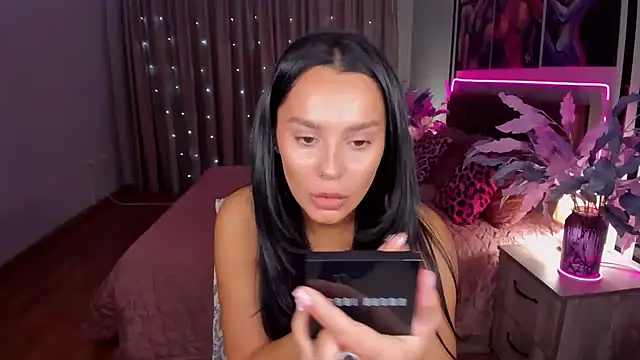 DanaSincere online show from 10.13.25