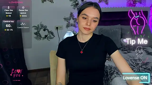 Snapshot of EmelyMason chatting on 01.06.26 EmelyMason online show from 01.06.26