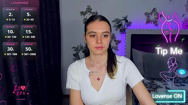 Snapshot of EmelyMason chatting on 01.09.26 EmelyMason online show from 01.09.26