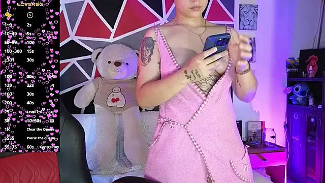 demimoore222 online show from 02.26.26