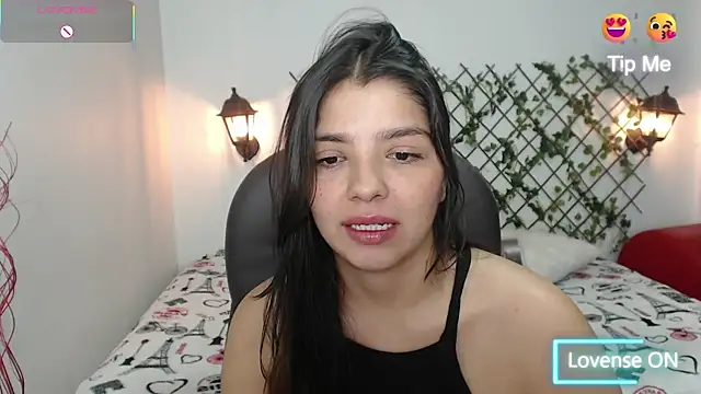 Snapshot of issa__nassar chatting on 09.13.25 issa nassar online show from 09.13.25