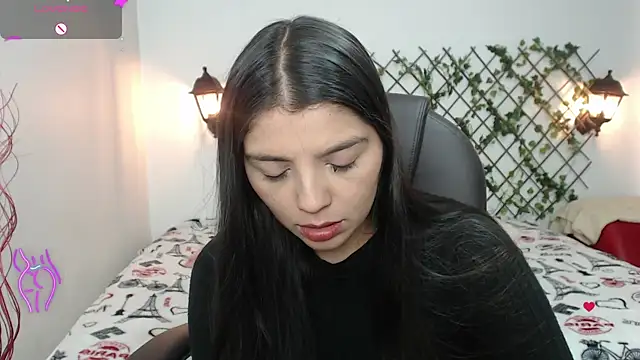 Snapshot of issa__nassar chatting on 09.24.25 issa nassar online show from 09.24.25