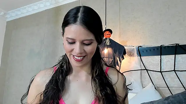 LiliJensen online show from 10.24.25