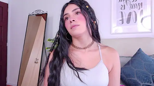 SaritaBratz online show from 11.19.25