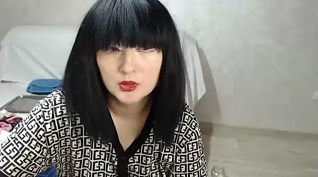 Sweet Yoon online show from 12.08.24