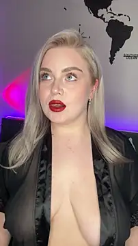 April Vancee online show from 10.08.25